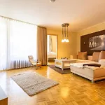 Ferienwohnpark Zwei-zimmer-apartment 53 09 Apartman